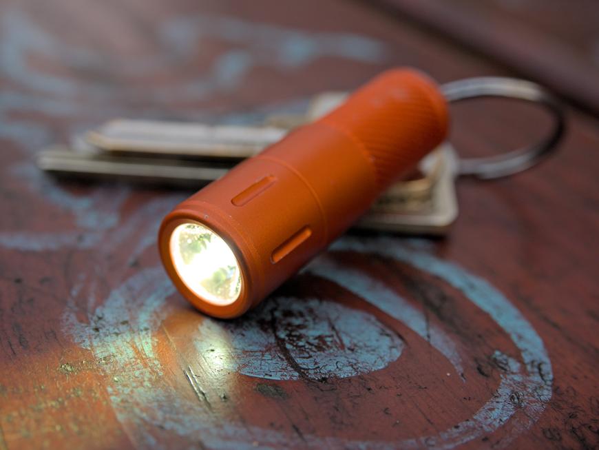 Review: Skilhunt EK1 - a twisty keychain light with USB-C charging and an optional high-CRI LED