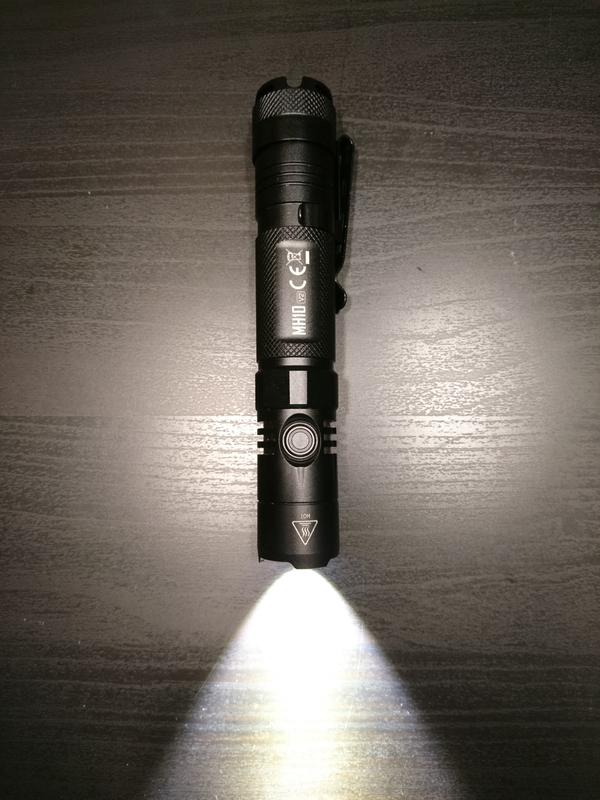 Review: Nitecore MH10 v2 - an all-purpose rechargeable light that's very versatile about batteries